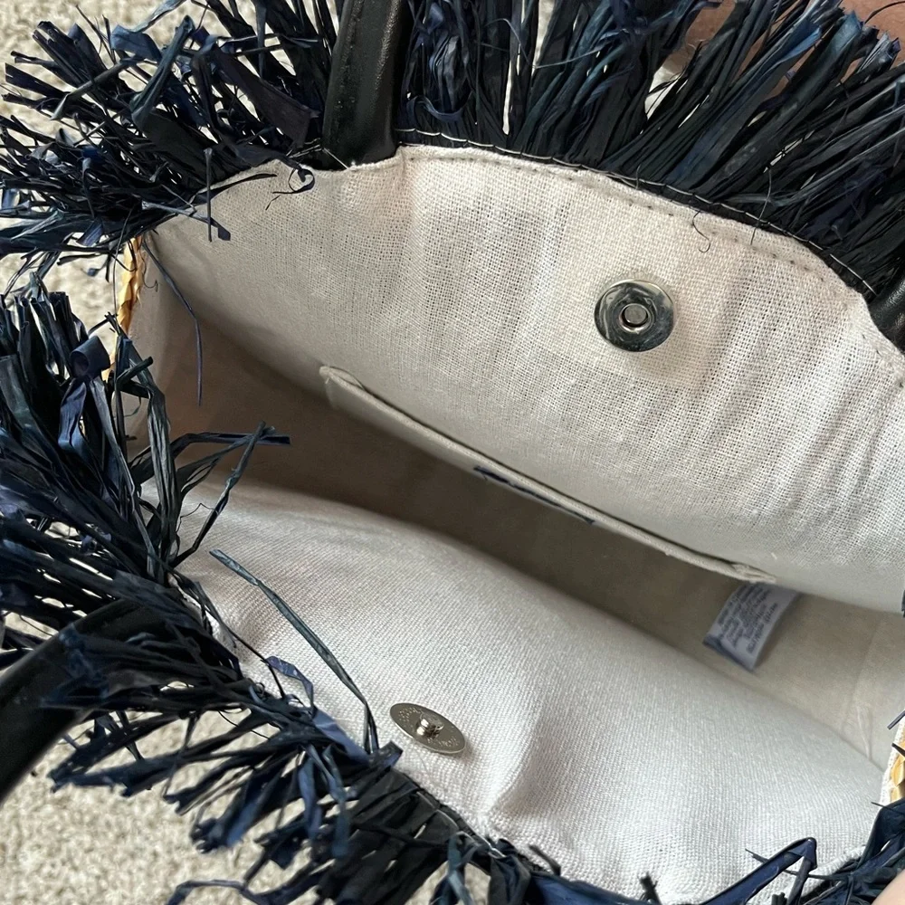 Buji Baja Round Navy Straw bag - Picture 4 of 5